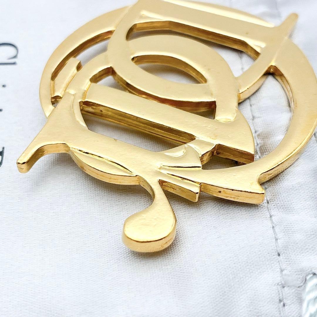 2950-2 極美品✨Dior　ブローチ　CD　ロゴ　希少　刻印