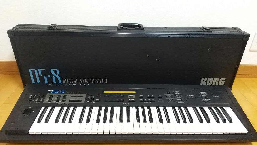 【純正ハードケース付き】希少 KORG DS-8 シンセサイザー