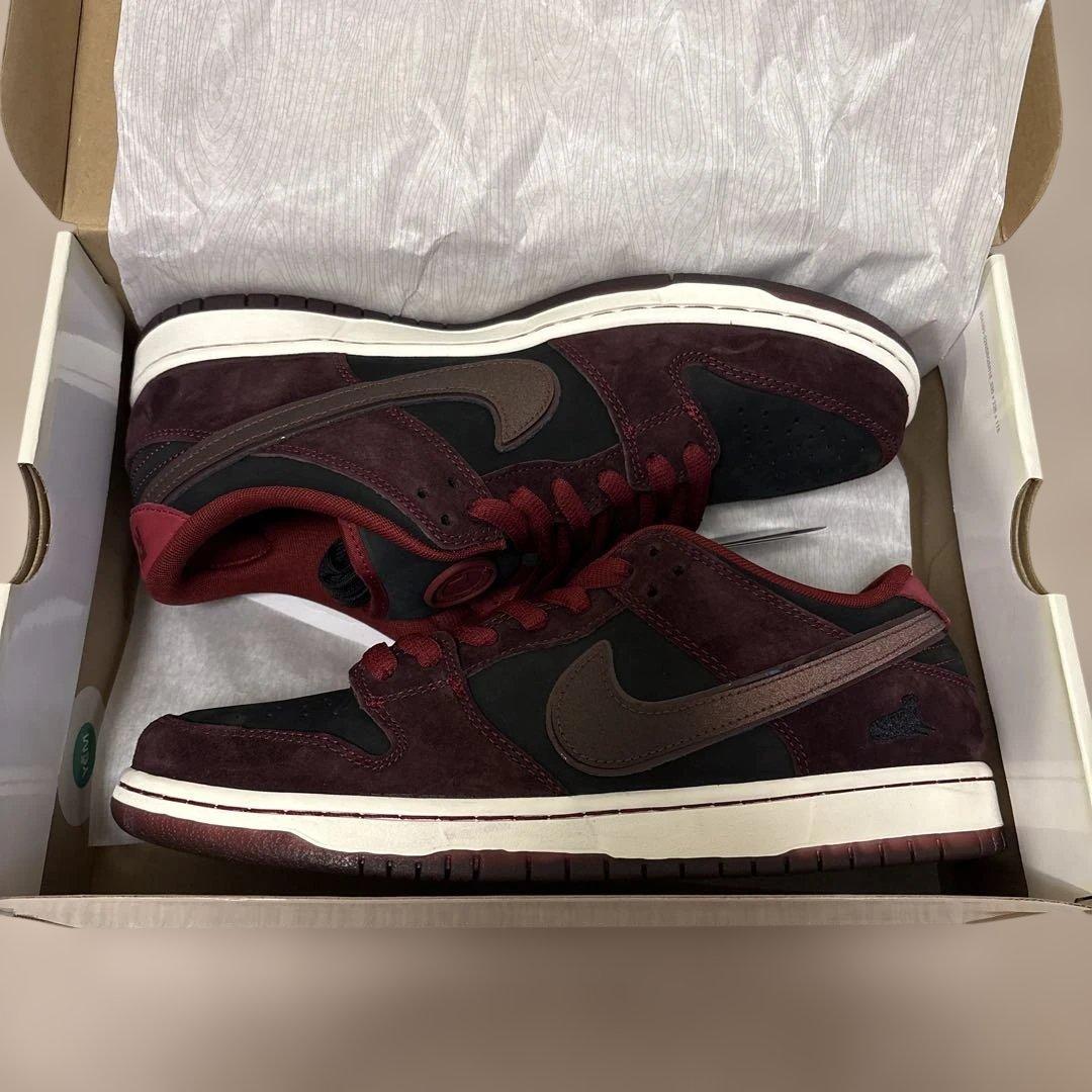 スケートボード Nike SB Dunk Low Pro Riot Skateshop QS