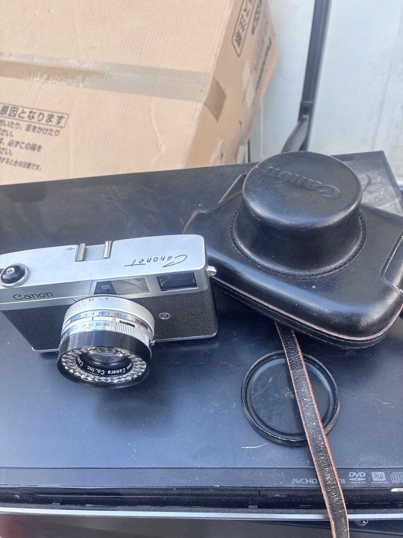 Canon製のレンジファインダーカメラ