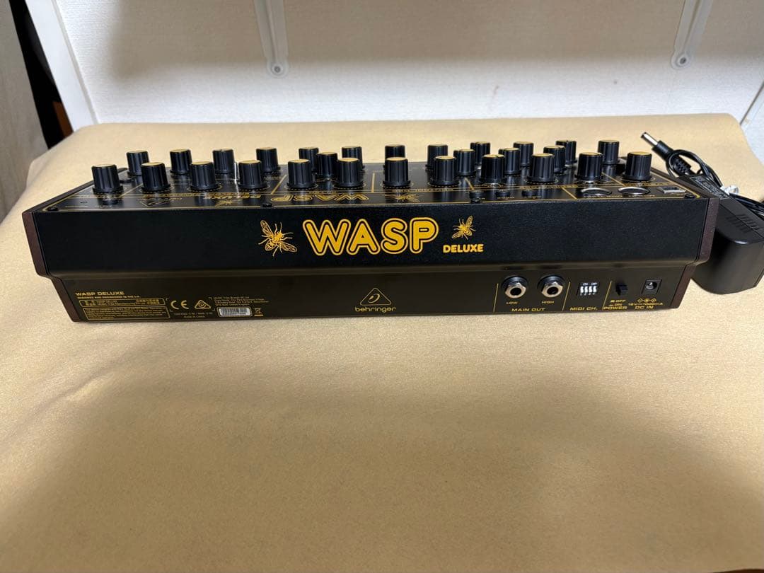 Behringer WASP DELUXE アナログシンセサイザー ユーロラック