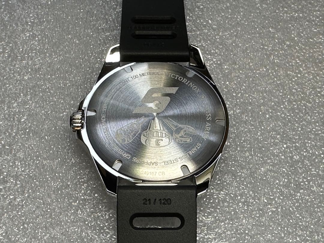 ヴィクトリノックス　スナップオン　ダブルネーム　時計　マルチツール　未使用品