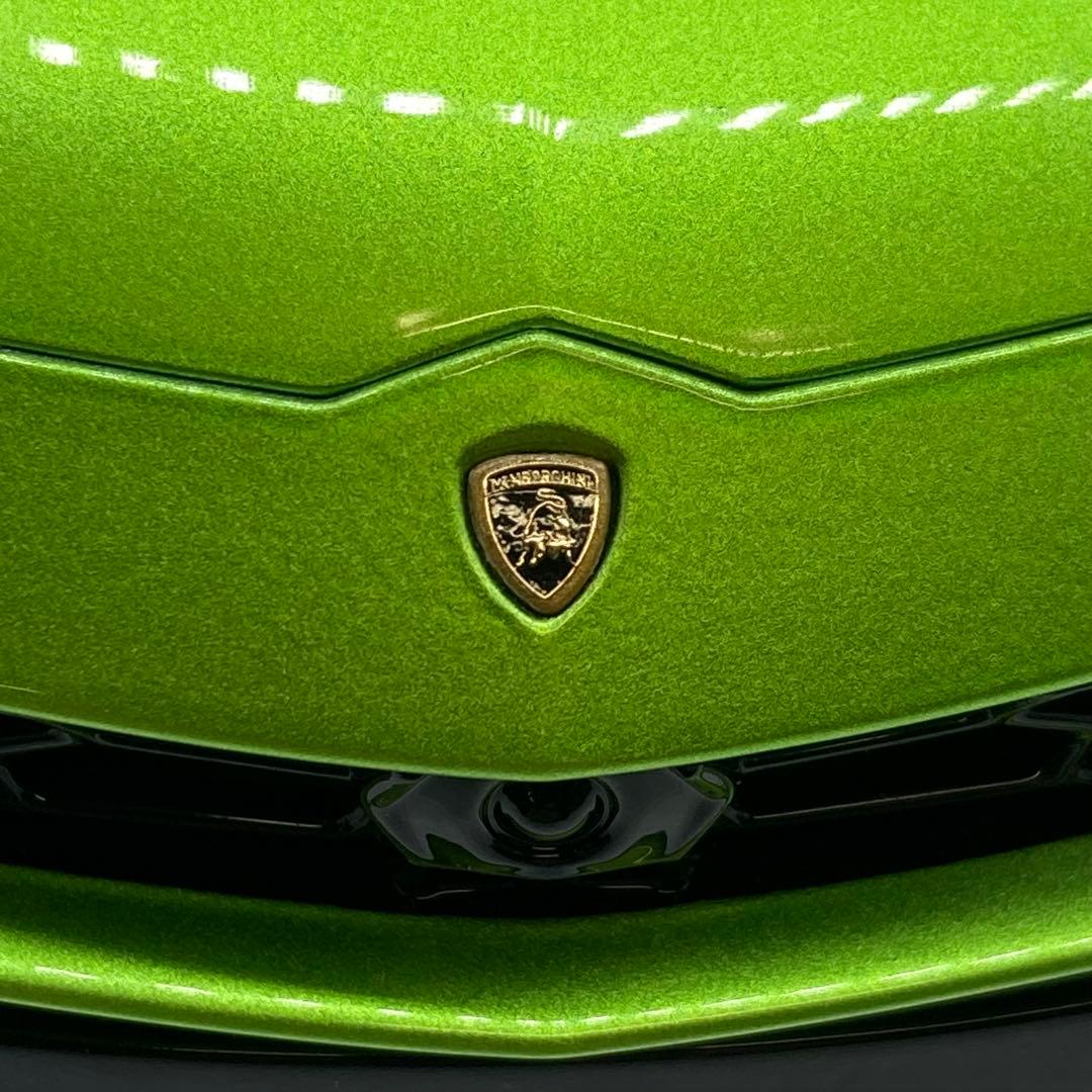 【美品】AUTOart Lamborghini Urus 1/18