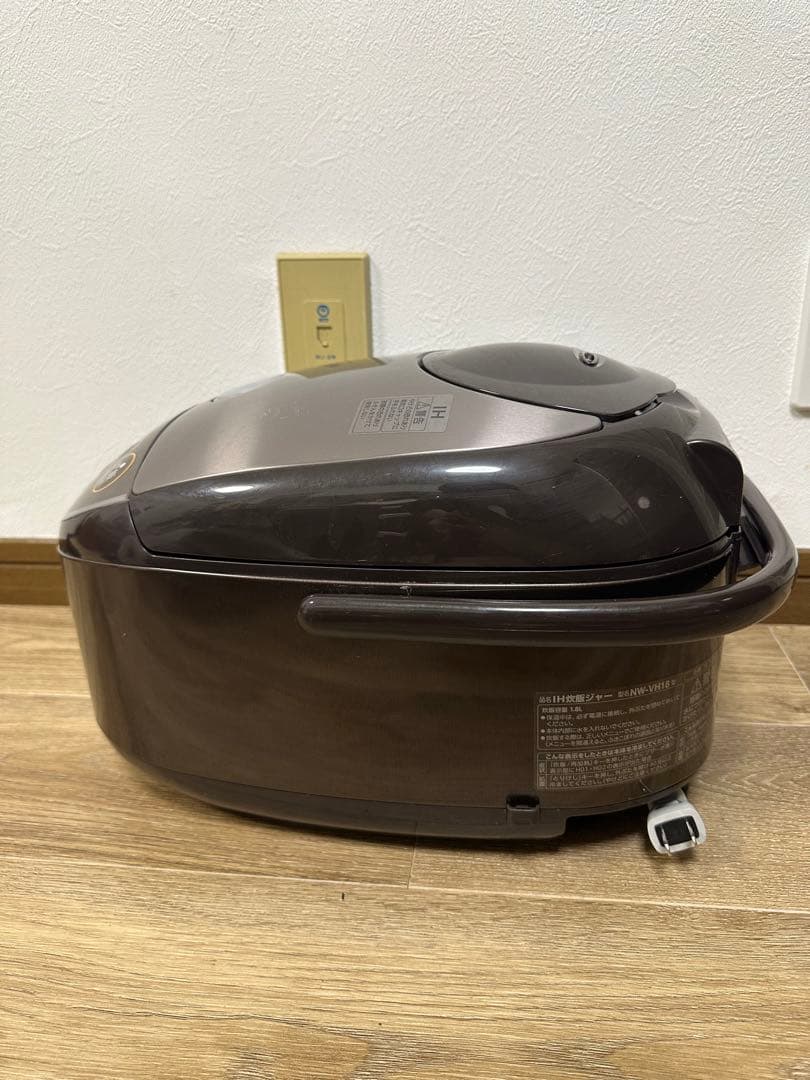 象印 IH炊飯ジャー NW-VH18 2022年製