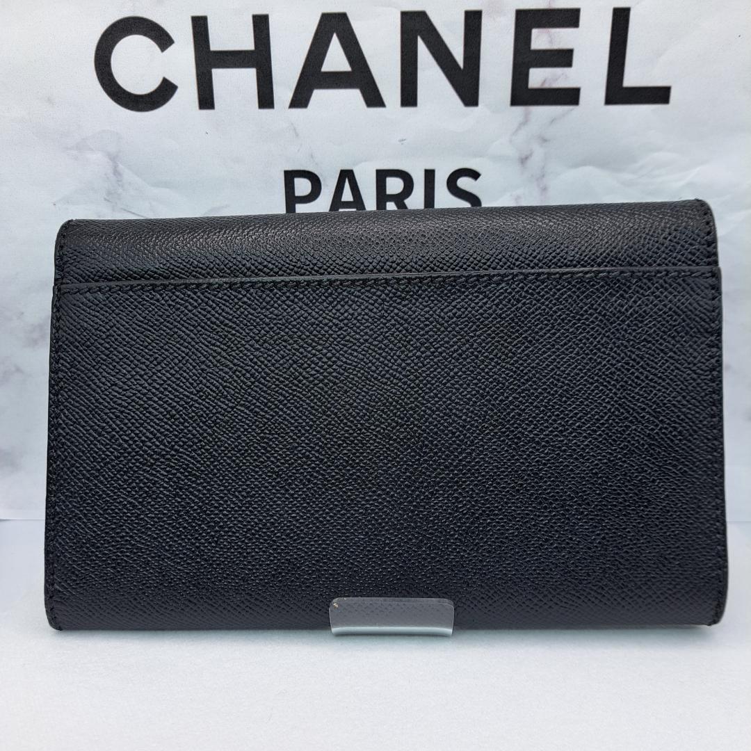 レア品　CHANEL 　三つ折り財布　財布　大型　クラシカルデザイン　長財布