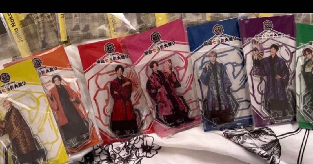 本日限定価格　WEST 歴代アクリルスタンドセット