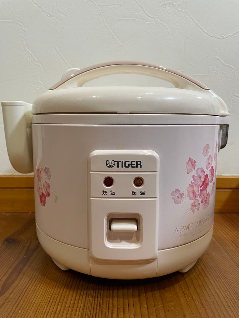 昭和レトロ　TIGER 炊飯器 花柄　3合炊き