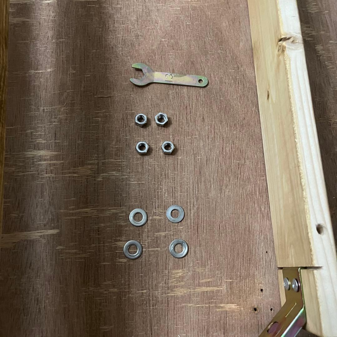 アンティーク　円形木製テーブル ナチュラルウッド