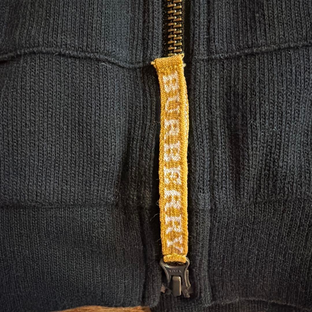 バーバリーブルーレーベル パーカー ホース ロゴ刺繍 　L