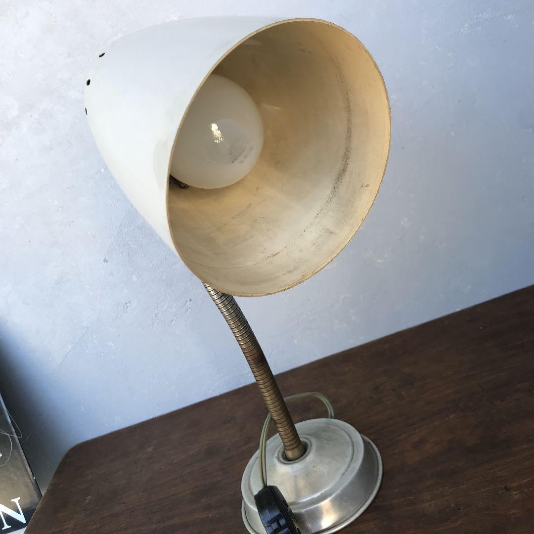 ヴィンテージ　レトロ　　アルミシェード　デスクランプ