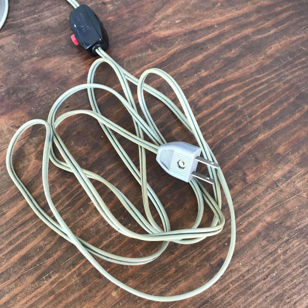 ヴィンテージ　レトロ　　アルミシェード　デスクランプ