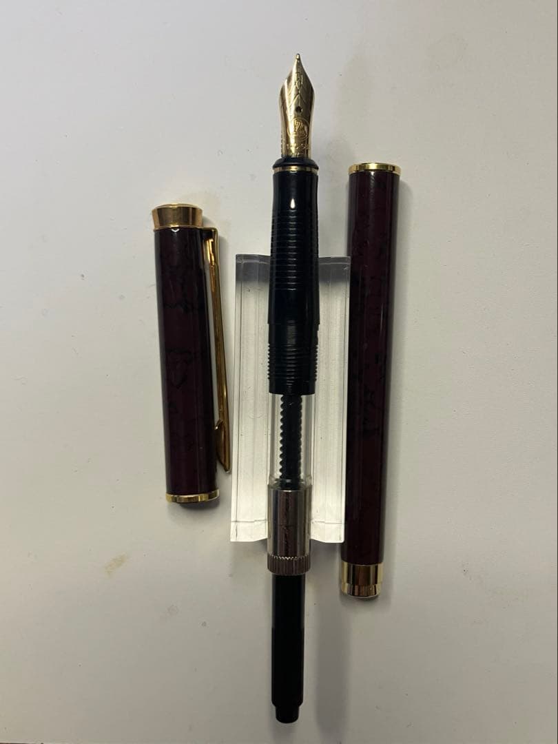 ペリカン　Pelikan P381 ニュークラシックマルサーラレッド　F（細字）