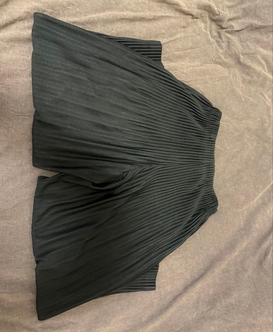 HOMME PLISSÉ ISSEY MIYAKE BASICS プリーツパンツ