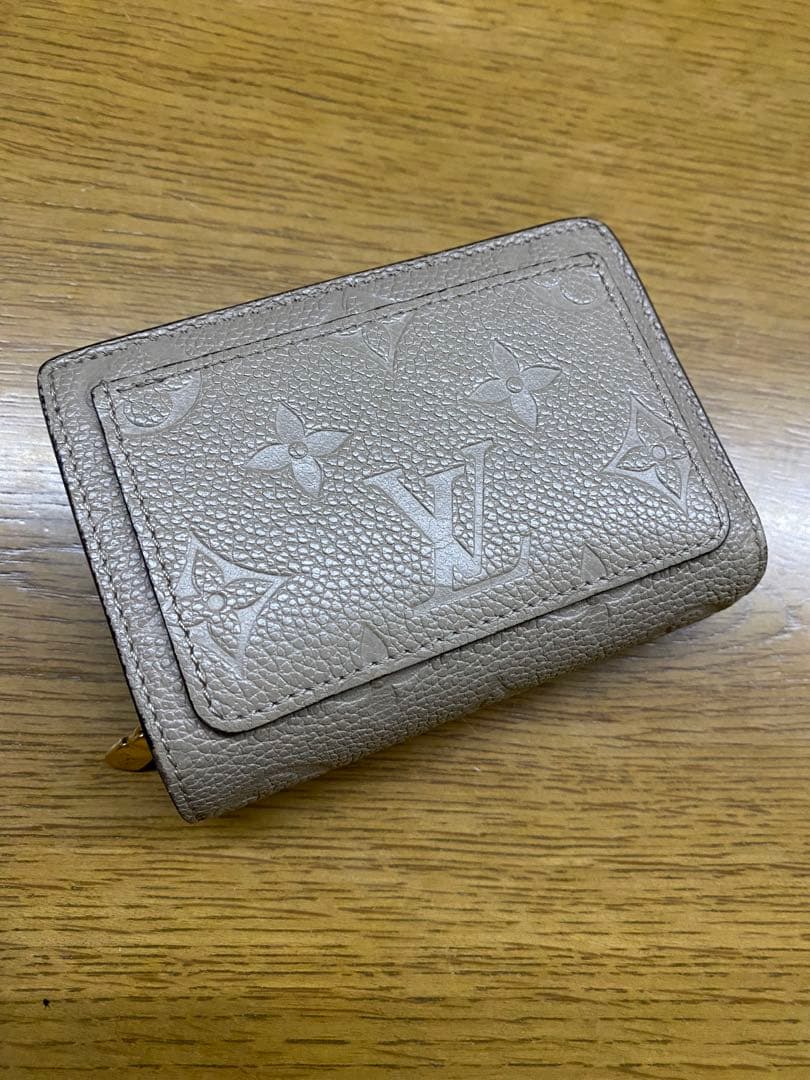 Louis Vuitton 二つ折り財布 ベージュ