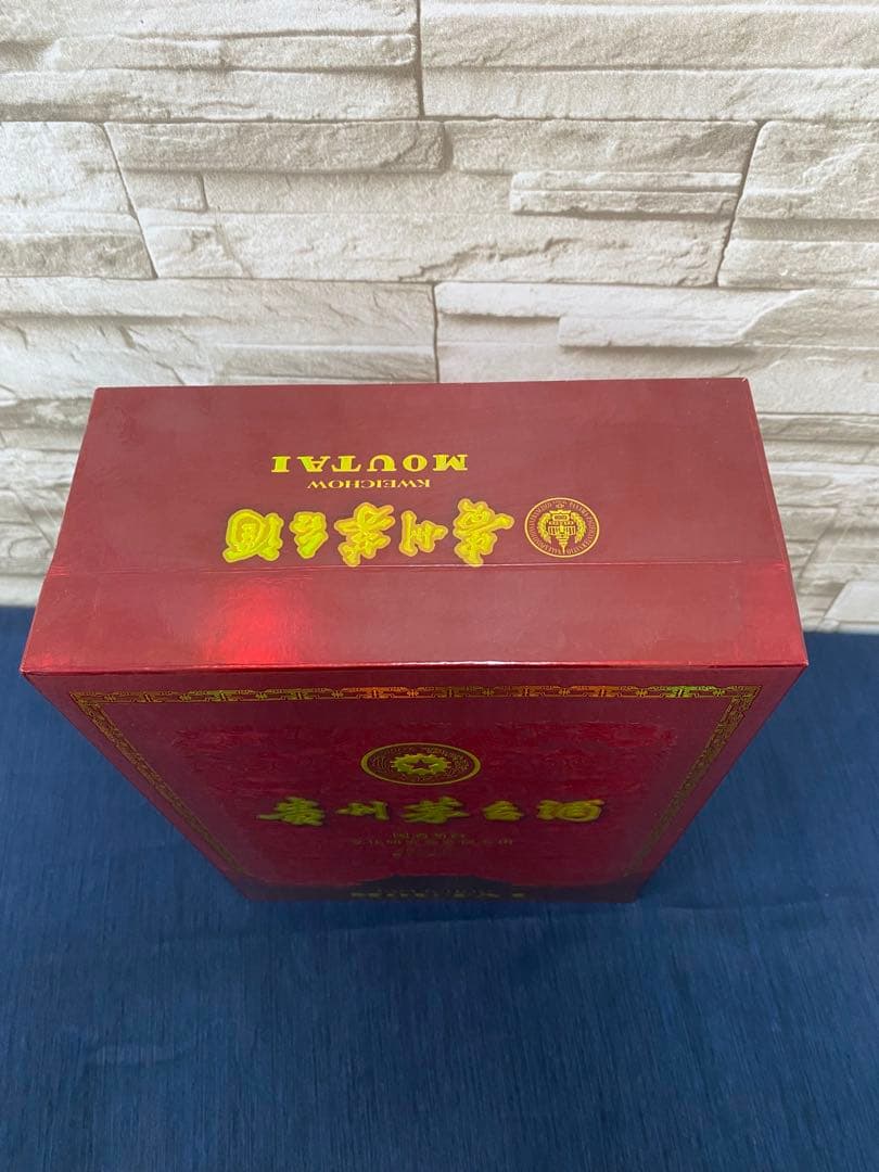 Moutai 500ml 赤色パッケージ　贵州茅台酒