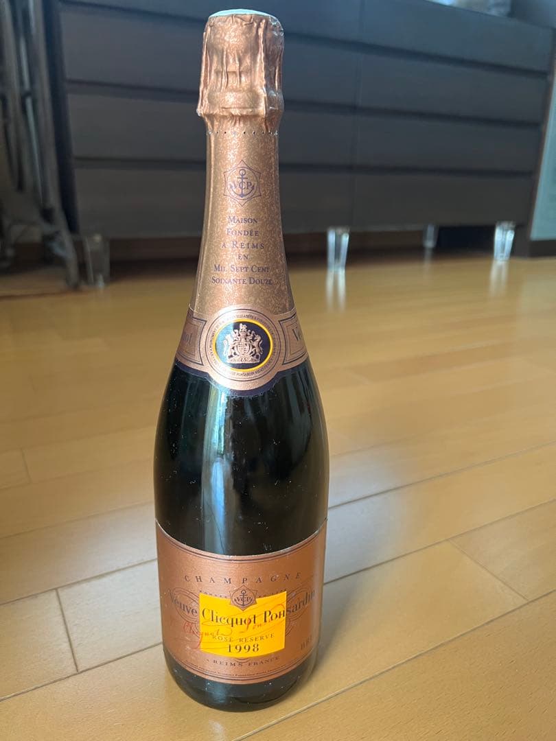 【希少1998年ヴィンテージ】ヴーヴ・クリコ ロゼ レゼルヴ 未開栓 正規輸入品