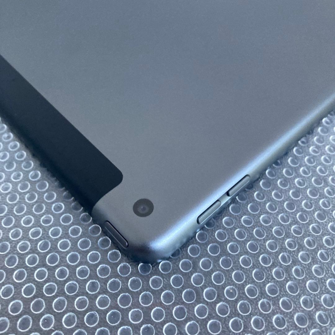 3564【早い者勝ち】iPad8 第8世代 32GB SIMフリー☆