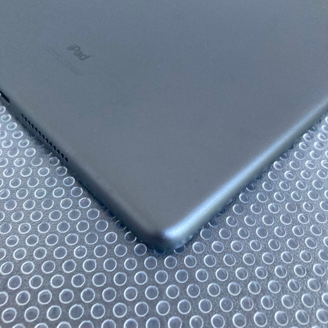 3564【早い者勝ち】iPad8 第8世代 32GB SIMフリー☆