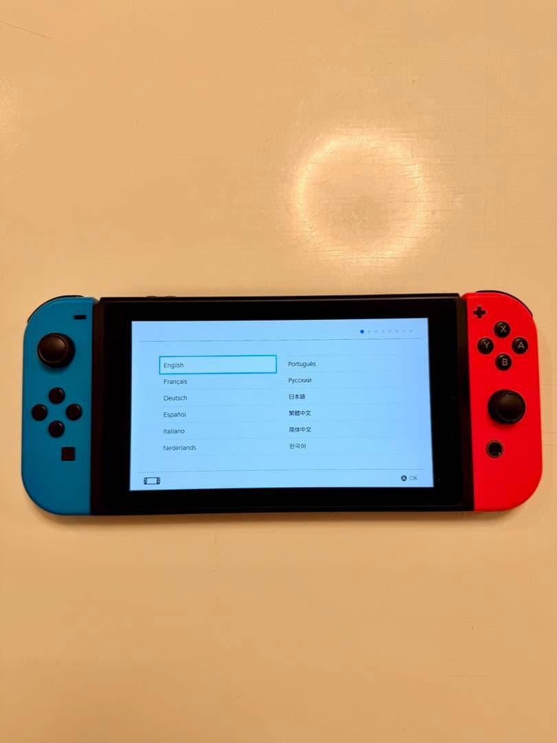 Nintendo Switch 本体 青/赤 ジョイコン付き