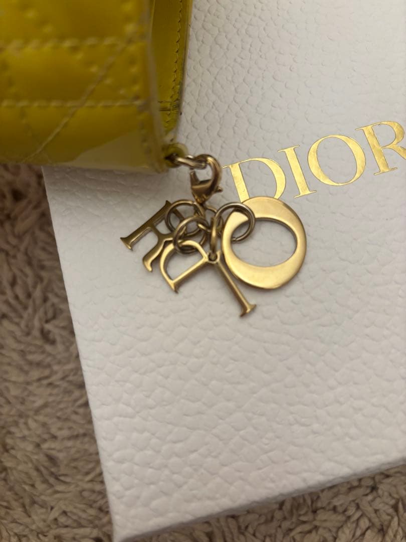 Dior ロータスウォレット　キルティング財布　三つ折り財布