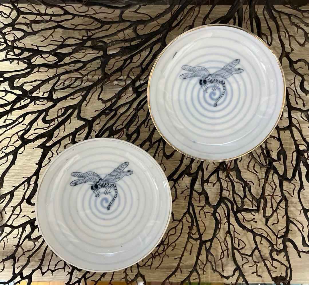 骨董　古伊万里　印判手　希少図案　図変わり印判　ぐるぐる　蜻蛉　勝ち虫　小皿２客
