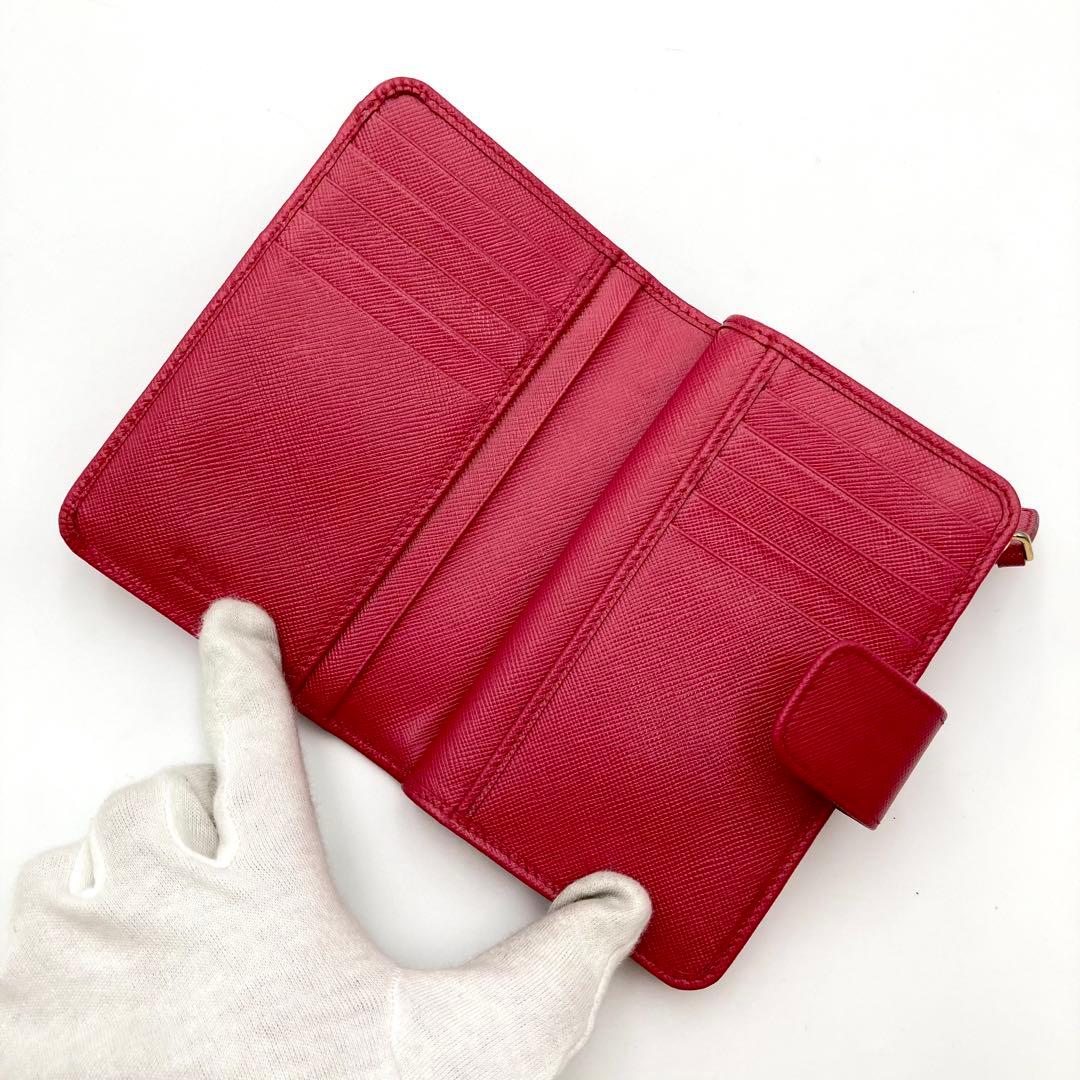 さとみ✨PRADA 1M1225 二つ折り財布 ピンク サフィアーノレザー