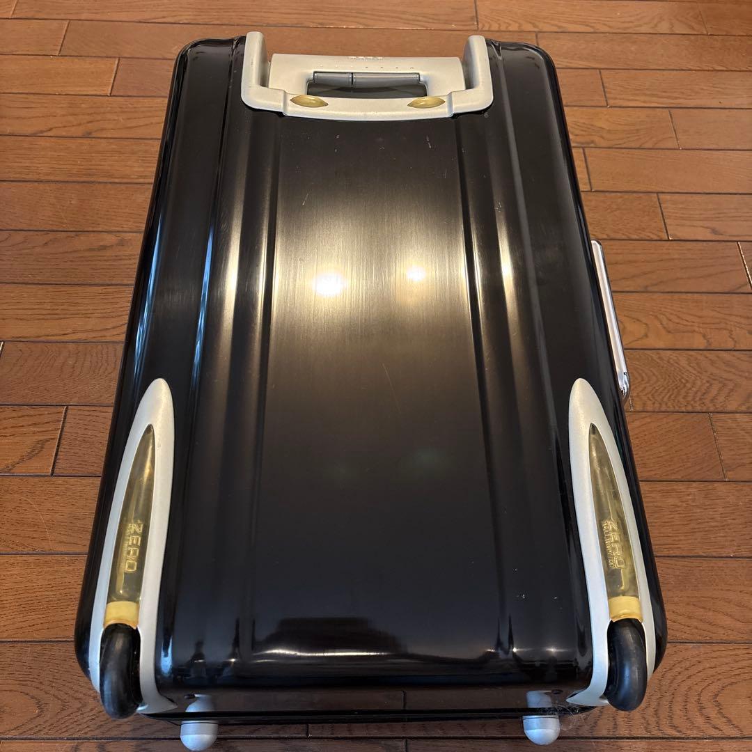 ZERO HALLIBURTON スーツケース 機内持ち込み