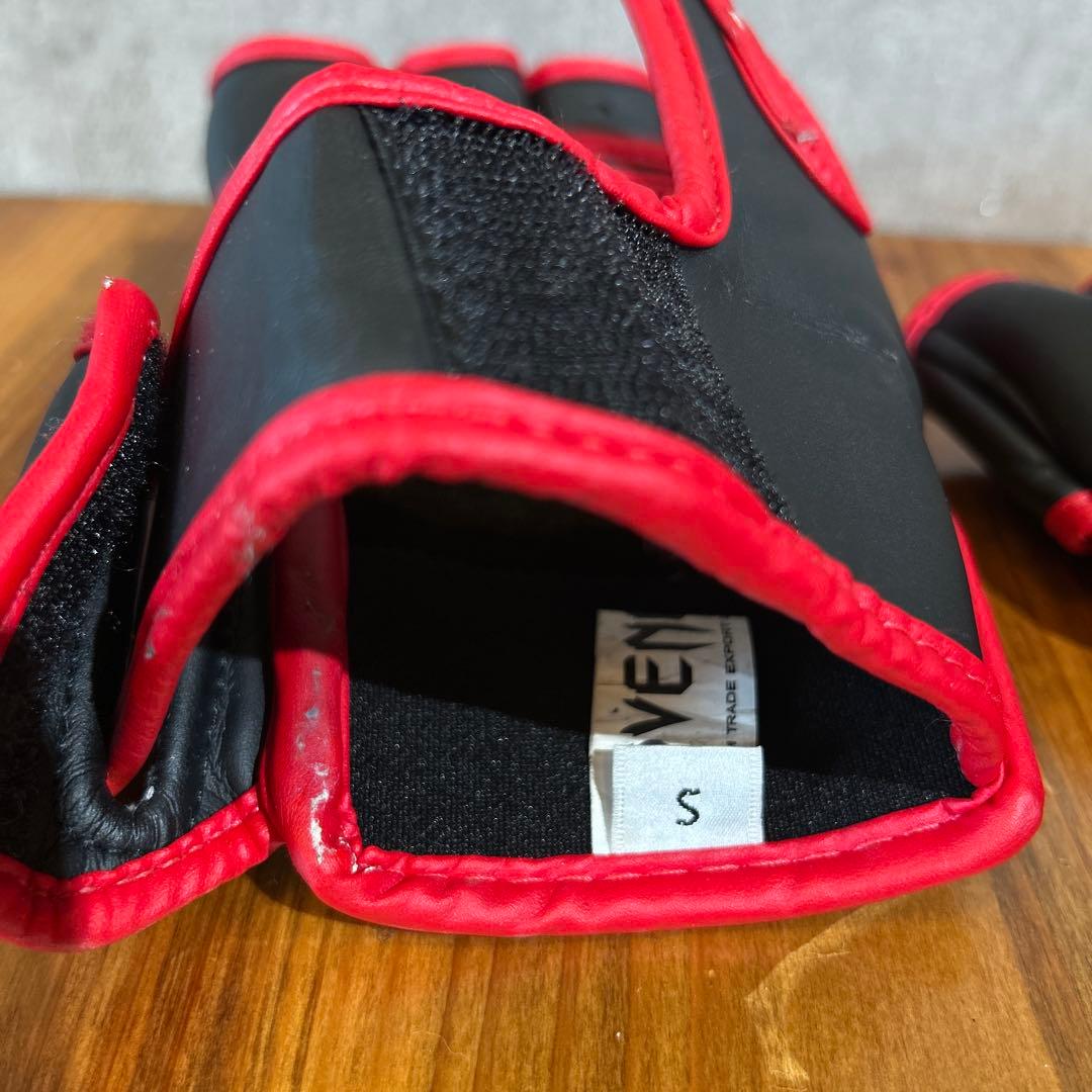 ト*シ様 朝倉未来直筆サイン入り　Venum DEEP オープンフィンガーグロー