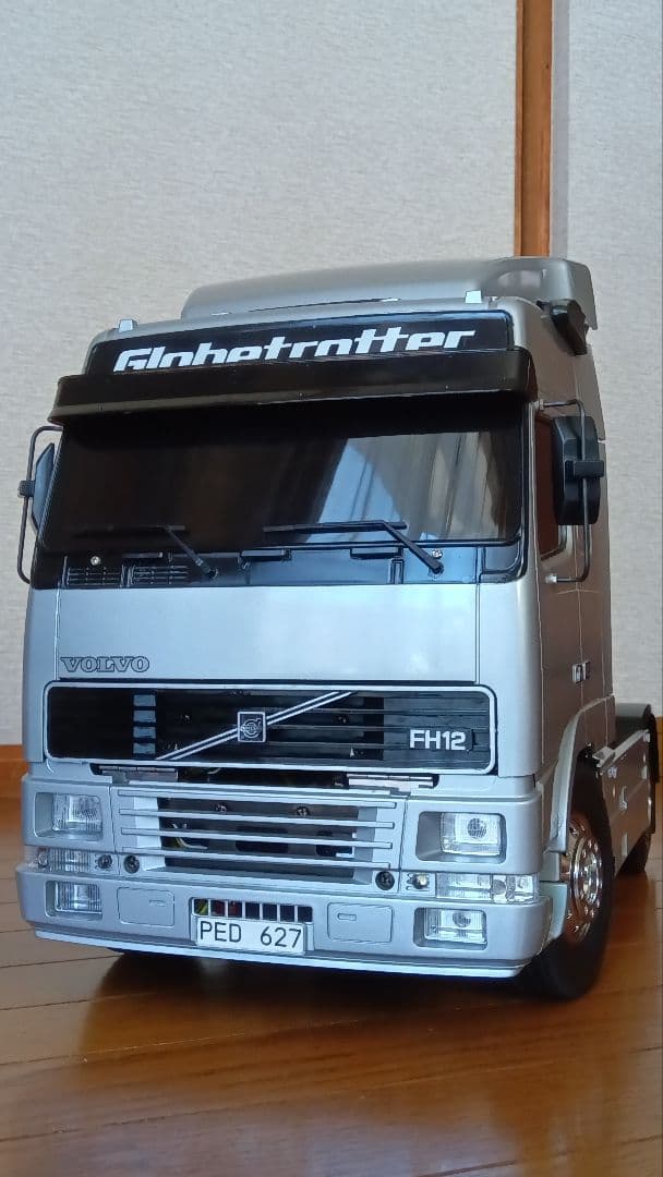 タミヤ1/14　ボルボFH12&タンクトレーラーフルオペMFC-03