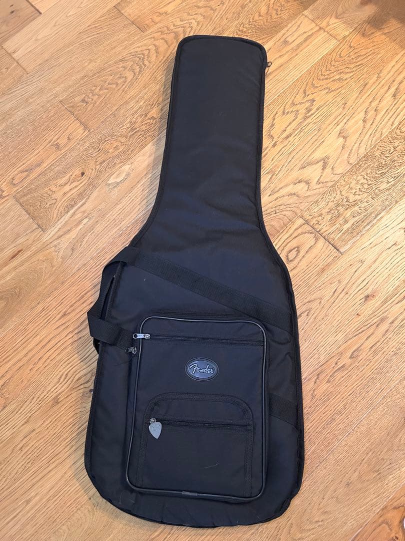 美品 送料込み フェンダー デラックスストラト HSS パール