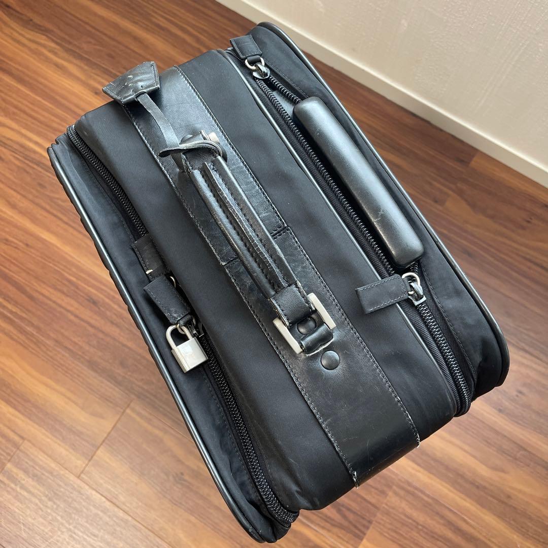 プラダ　スーツケース　キャリーケース