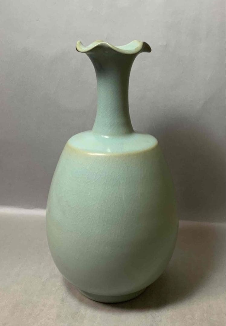 中国 輪花口肩衝瓶　u6230952