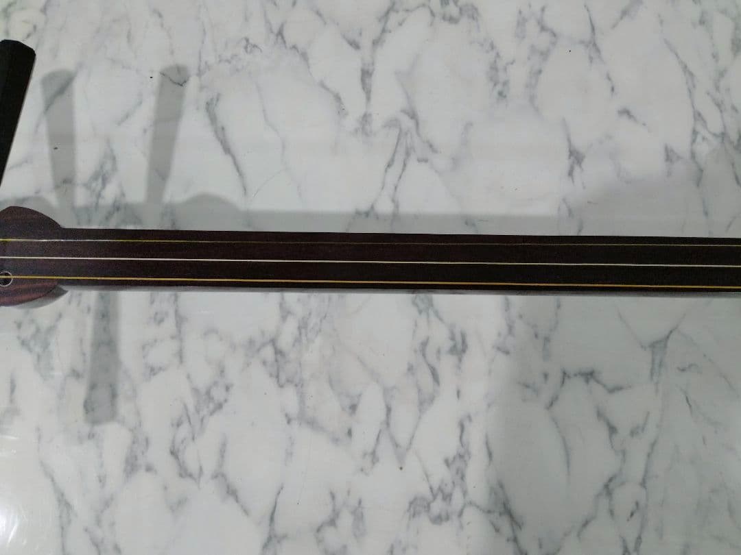 弦楽器 三味線 ハードケース付 調子笛、弦など付属（S1-2）