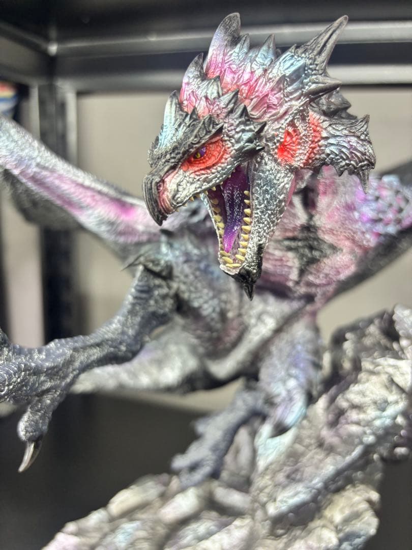 モンスターハンター フィギュア ガレージキット リオレウス希少種 LED発光あり