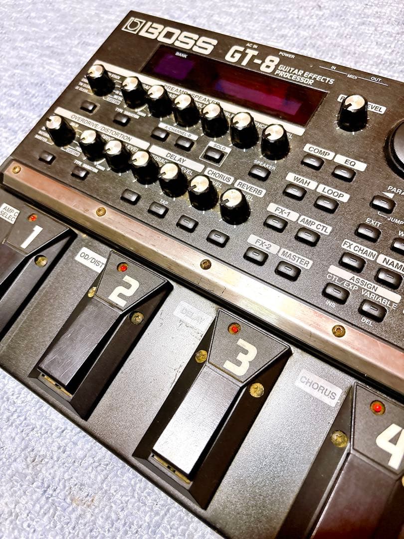 【最終値下げ！出品本日限り】BOSS GT-8 ギター マルチエフェクター