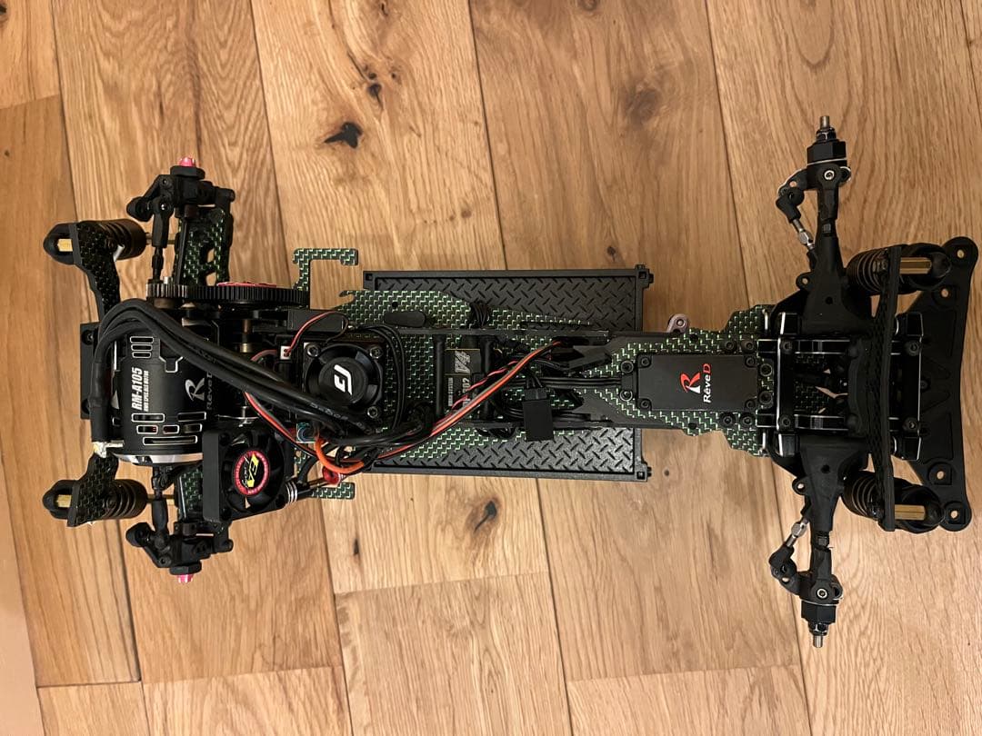 こ*ん様 sakura d5mr グリーンカーボンシャーシ