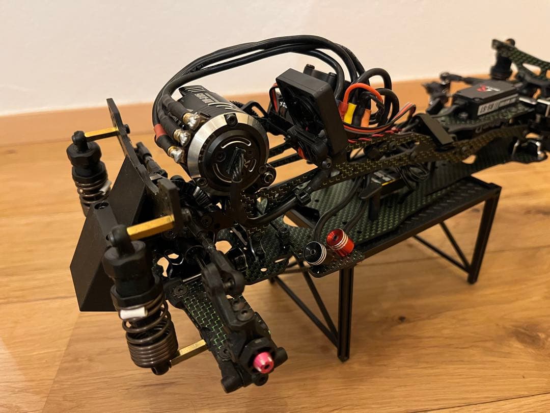 こ*ん様 sakura d5mr グリーンカーボンシャーシ