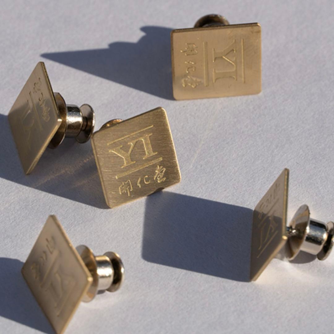 YI 山口一郎　開化堂　ピン バッジ