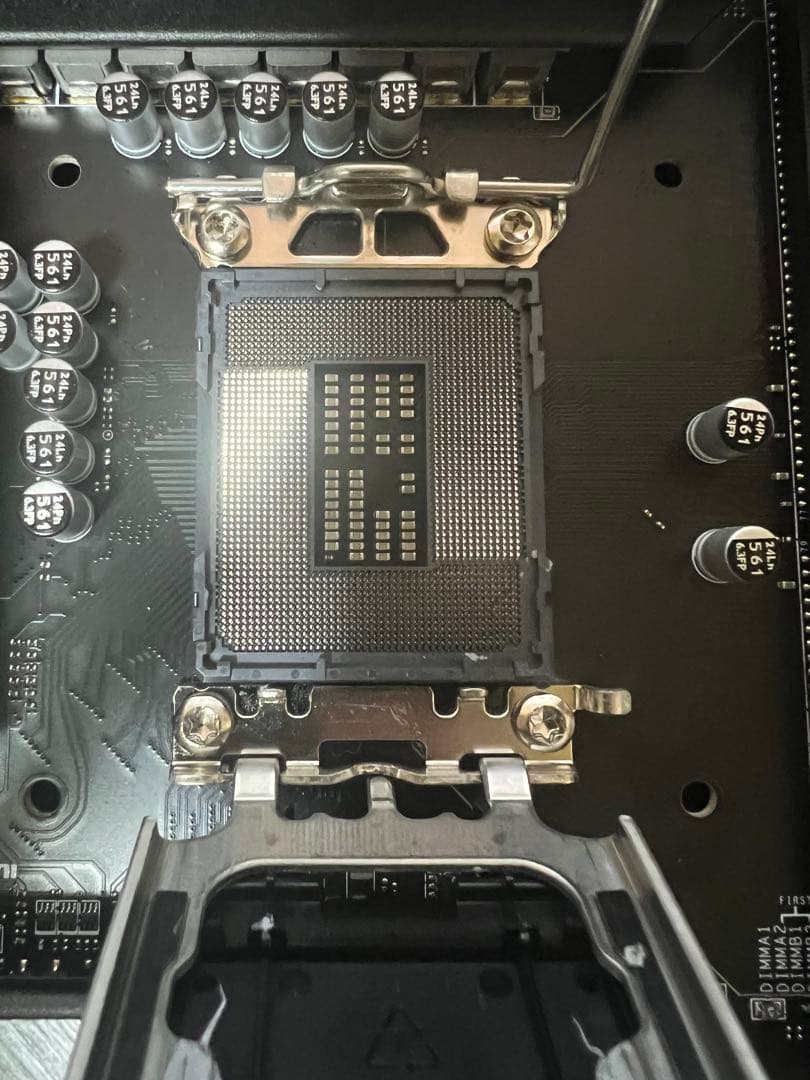 MSI MAG H670 TOMAHAWK WIFI DDR4 自作PCパーツ