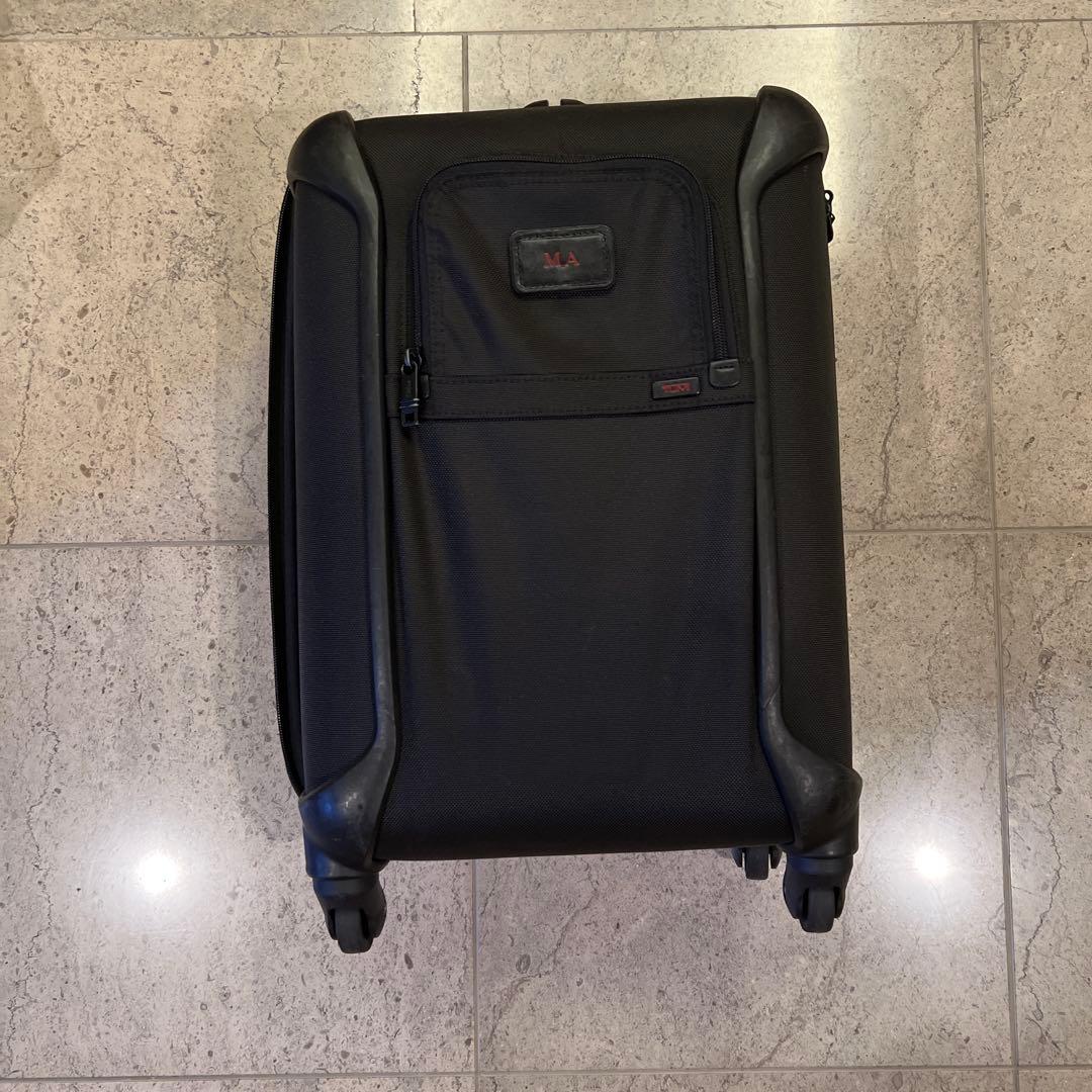 トゥミ/TUMI スーツケース　イニシャル入り