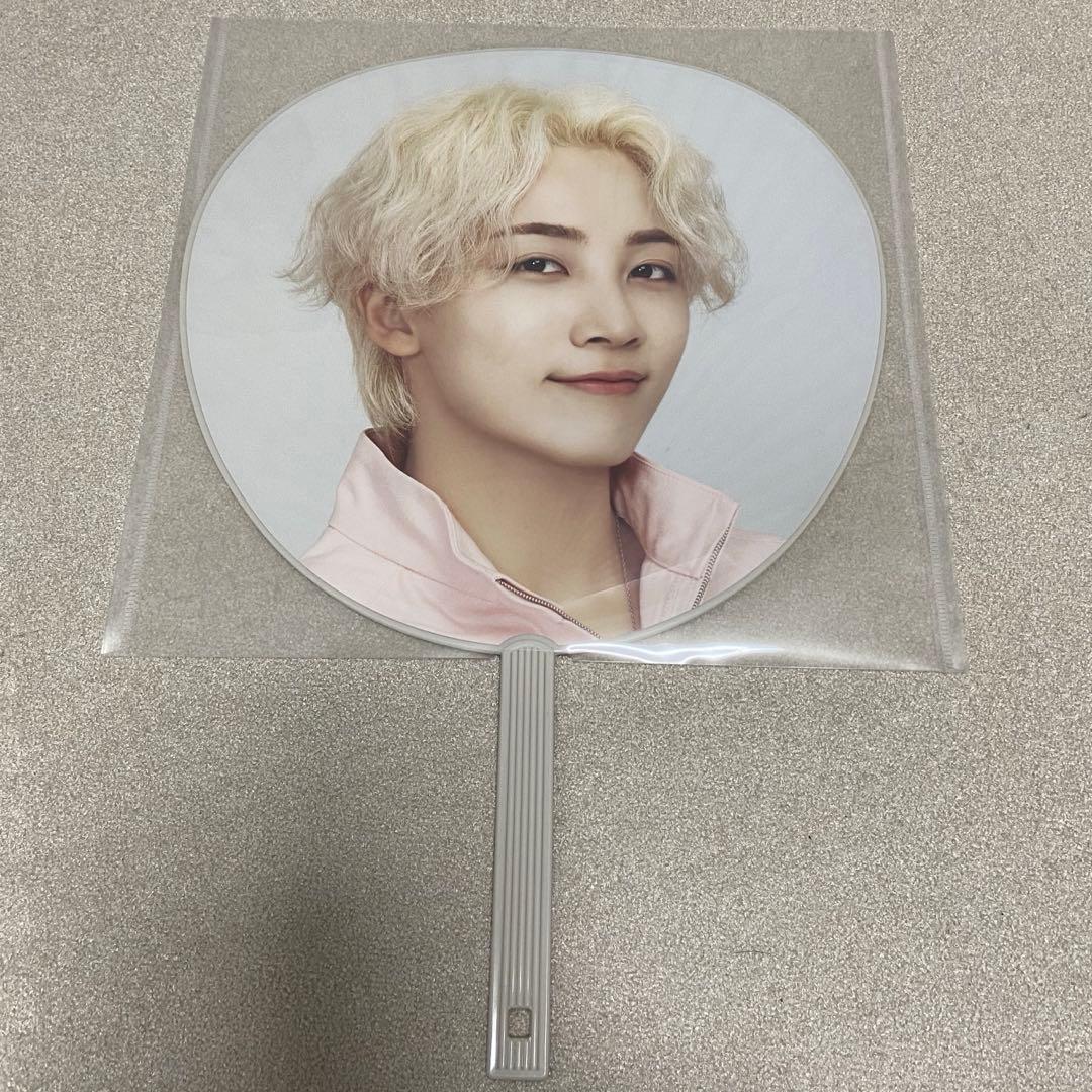seventeen セブチ ジョンハン うちわ まとめ売り
