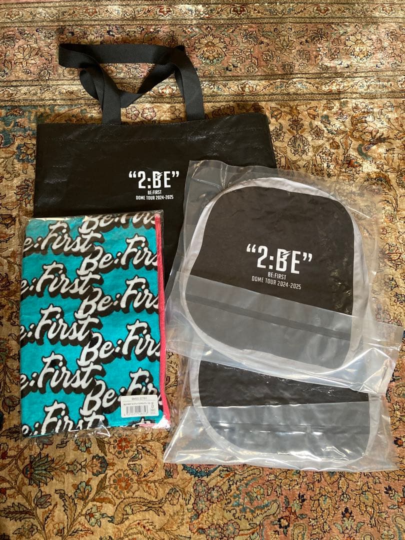BE:FIRST ロゴタオル　クッション2個　レジャートートバッグ