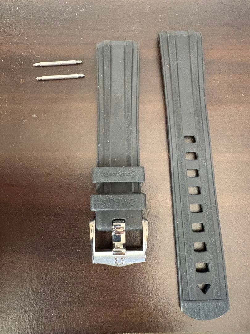 OMEGAシーマスター ダイバー300M 黒ラバーストラップ、バックル付﻿き