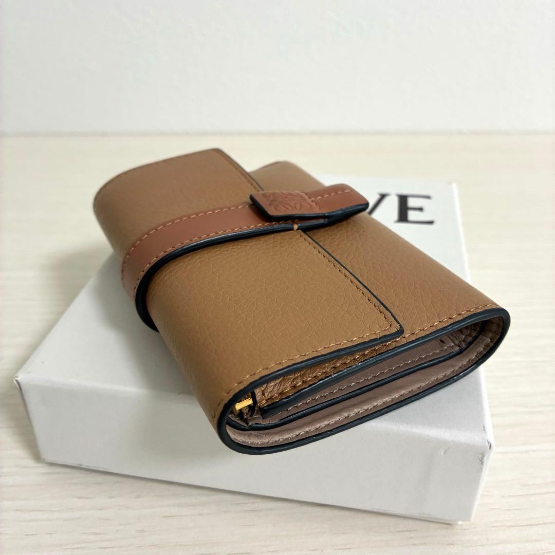 【muckn】LOEWE 三つ折り財布 ブラウン
