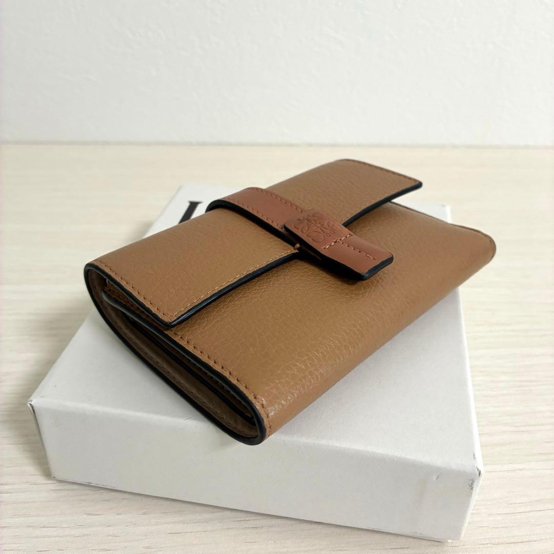 【muckn】LOEWE 三つ折り財布 ブラウン