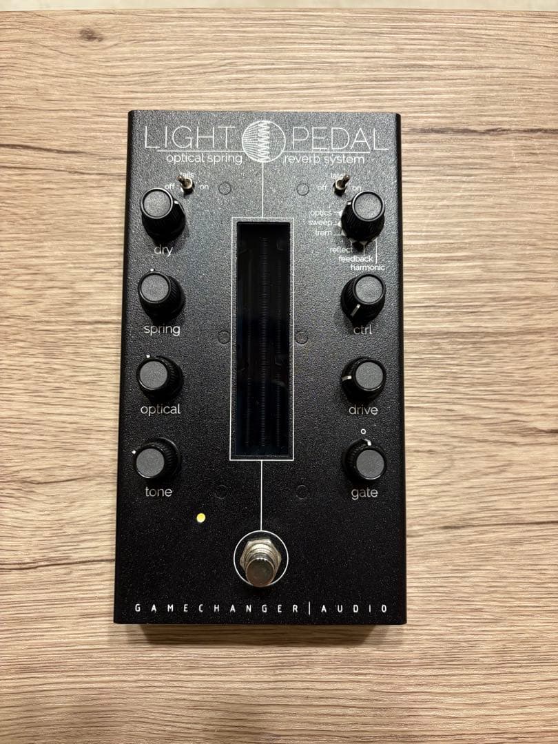 Gamechanger Audio LIGHT PEDAL光学スプリングリバーブ
