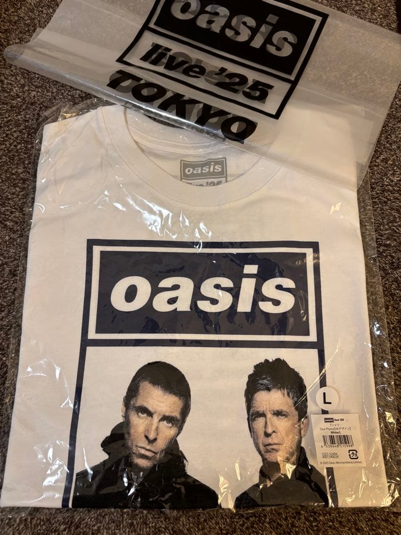 オアシスoasis Tシャツ　L 未使用　ショッパー付き