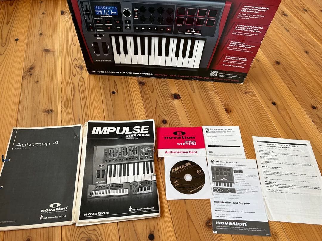Novation IMPULSE 25 MIDIキーボード