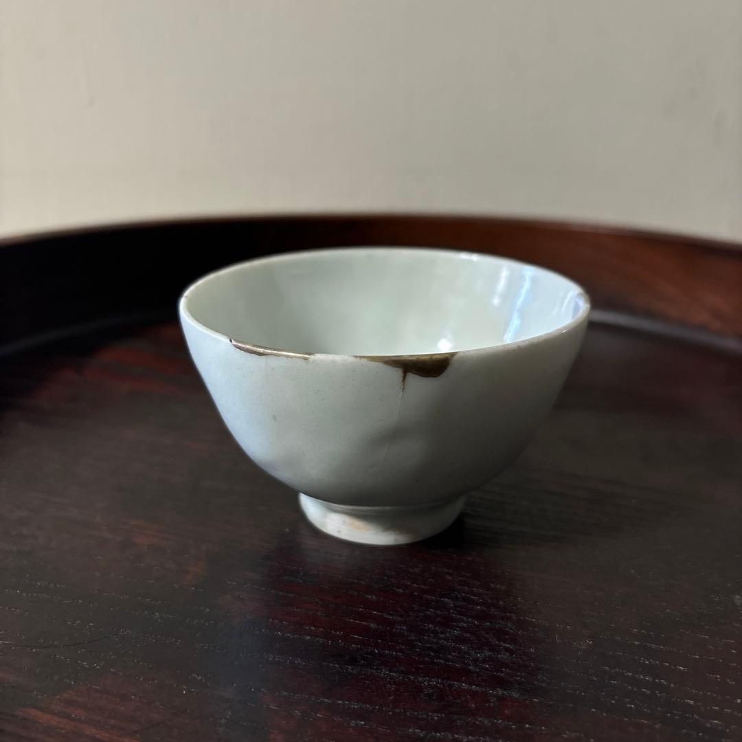 李朝盃　白磁　堅手　ぐい呑み　骨董　アンティーク.古美術.骨董.酒器.韓国骨董.