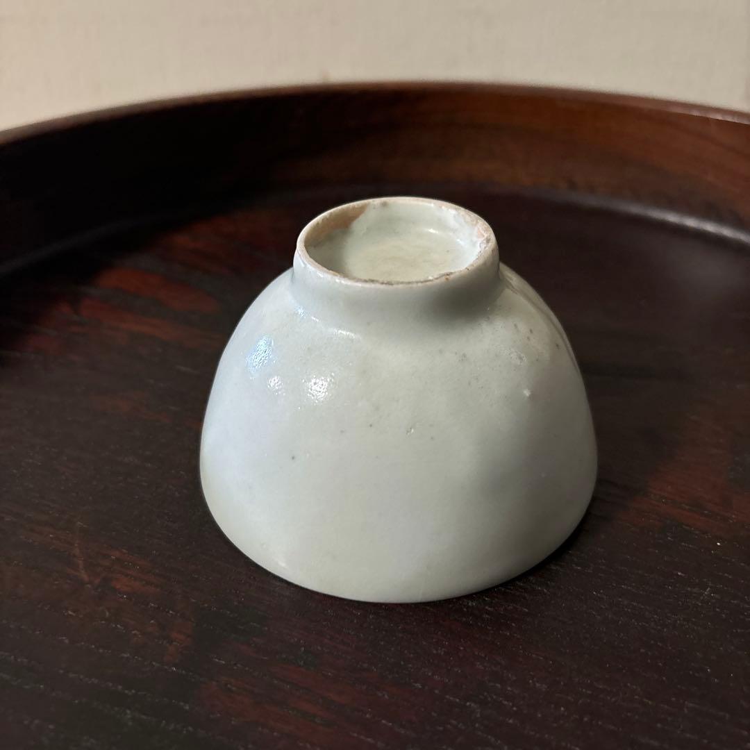 李朝盃　白磁　堅手　ぐい呑み　骨董　アンティーク.古美術.骨董.酒器.韓国骨董.